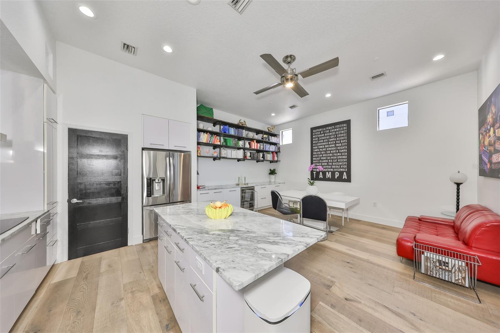 Image 19 of 39 For 3012 Barcelona Street 7