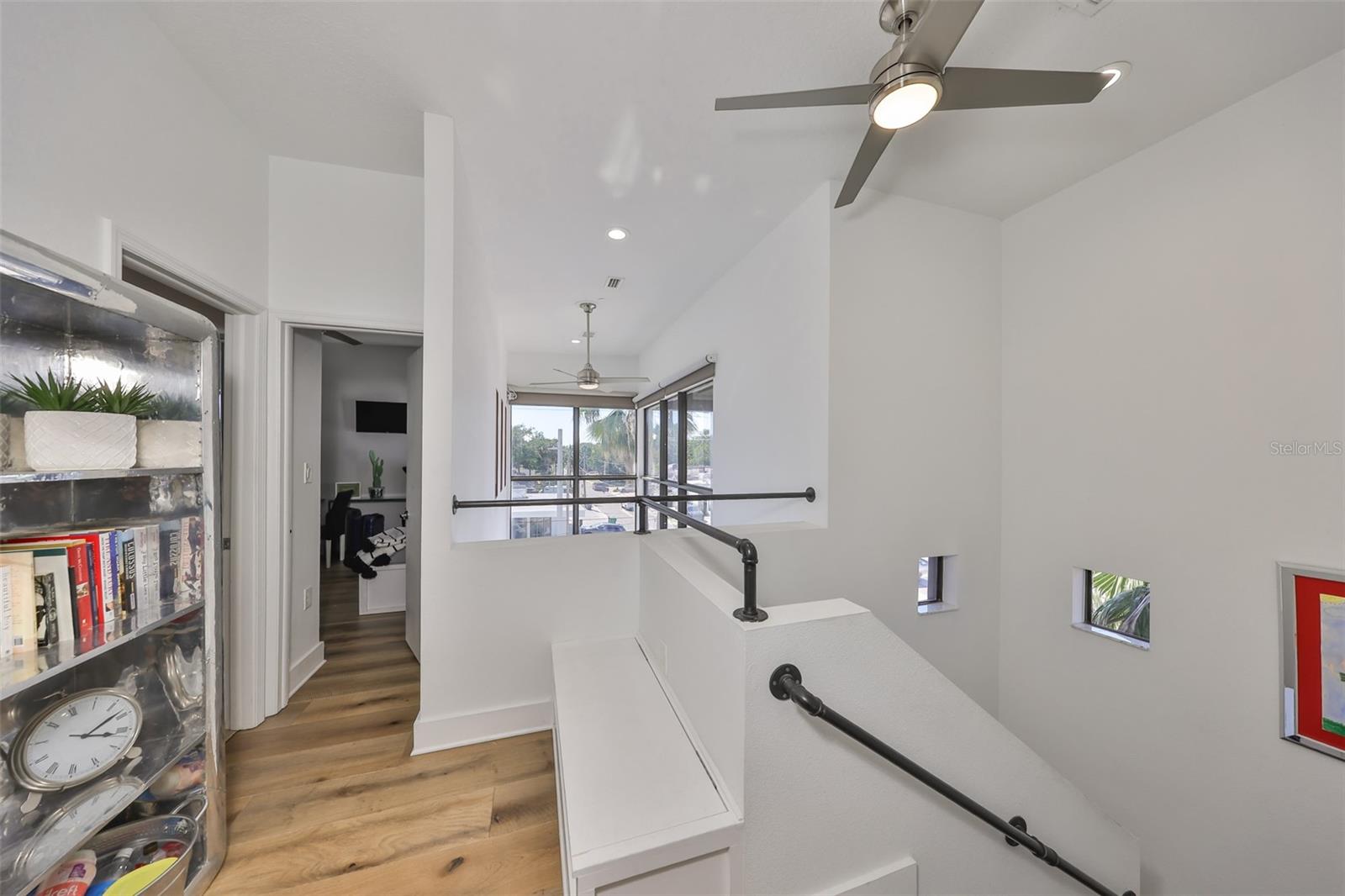 Image 29 of 39 For 3012 Barcelona Street 7