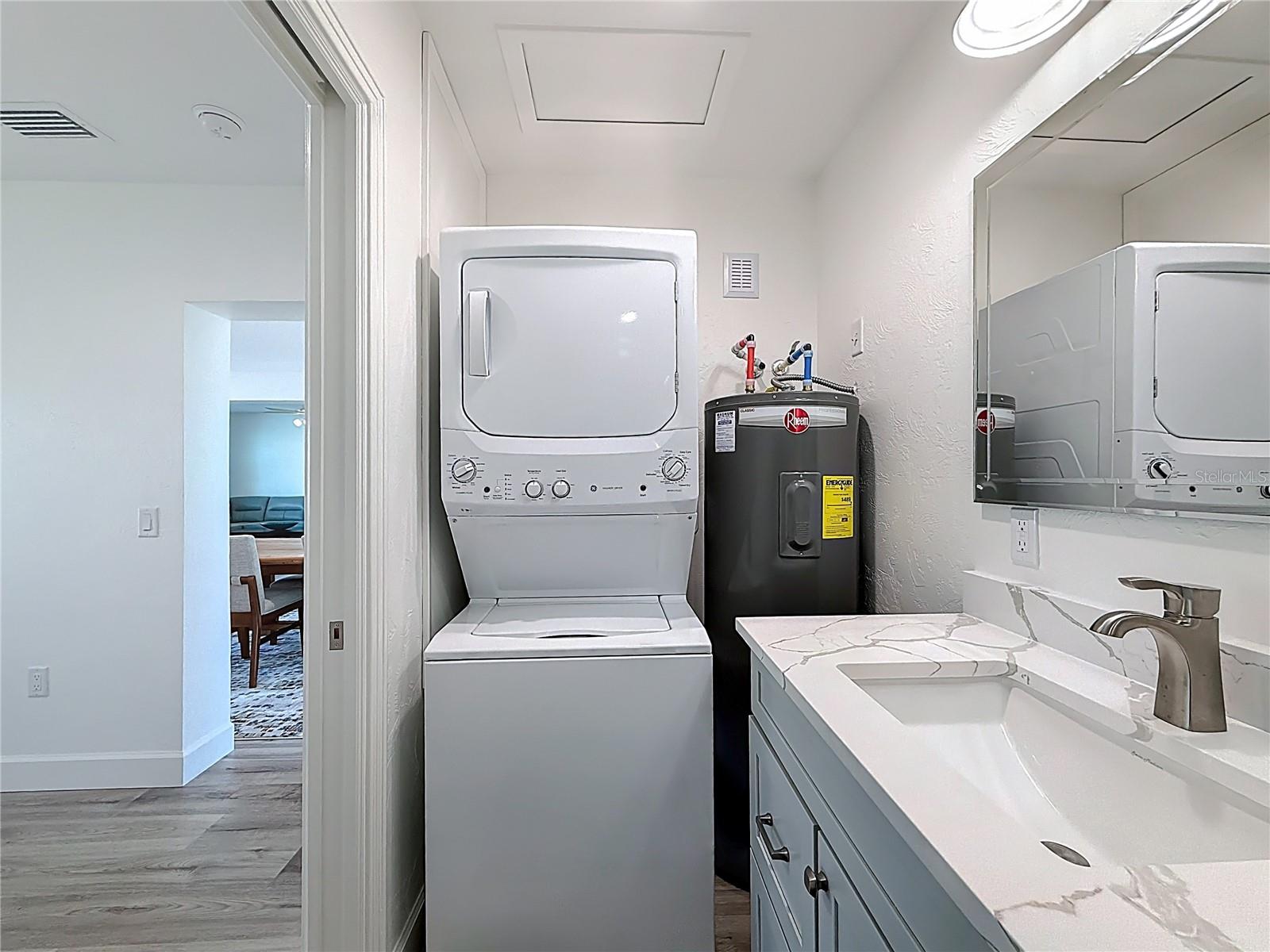 Image 28 of 61 For 2843 57th Street S