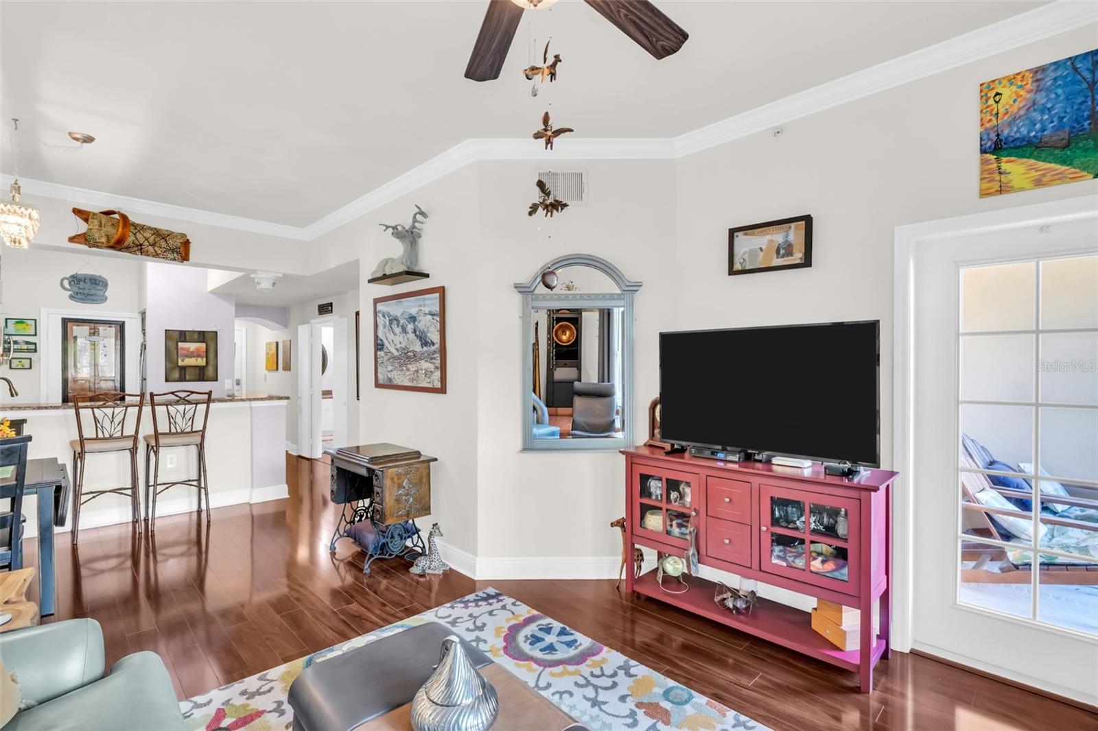 Image 10 of 48 For 100 4th Avenue S 213