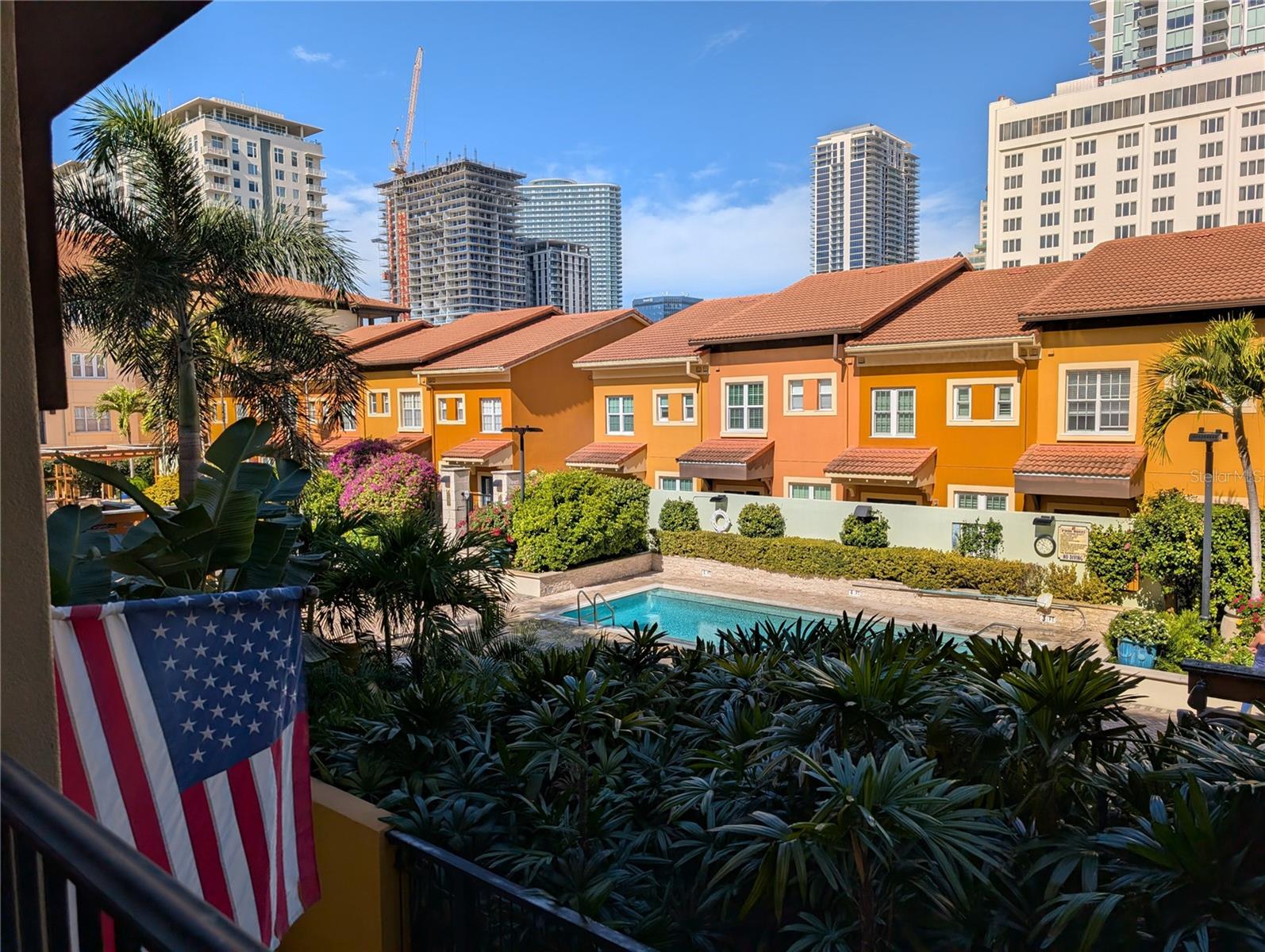 Image 12 of 48 For 100 4th Avenue S 213