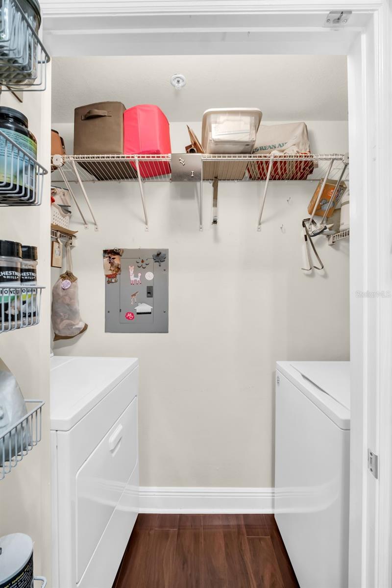 Image 16 of 48 For 100 4th Avenue S 213