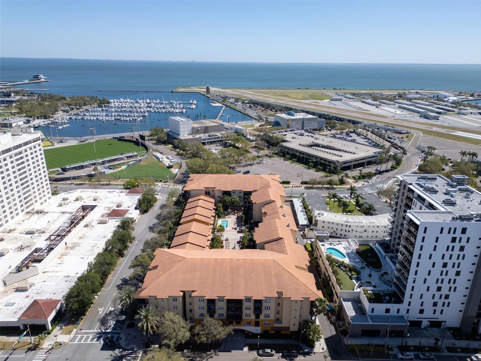 Image 3 of 48 For 100 4th Avenue S 213