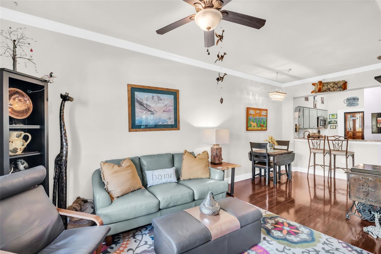 Image 8 of 48 For 100 4th Avenue S 213