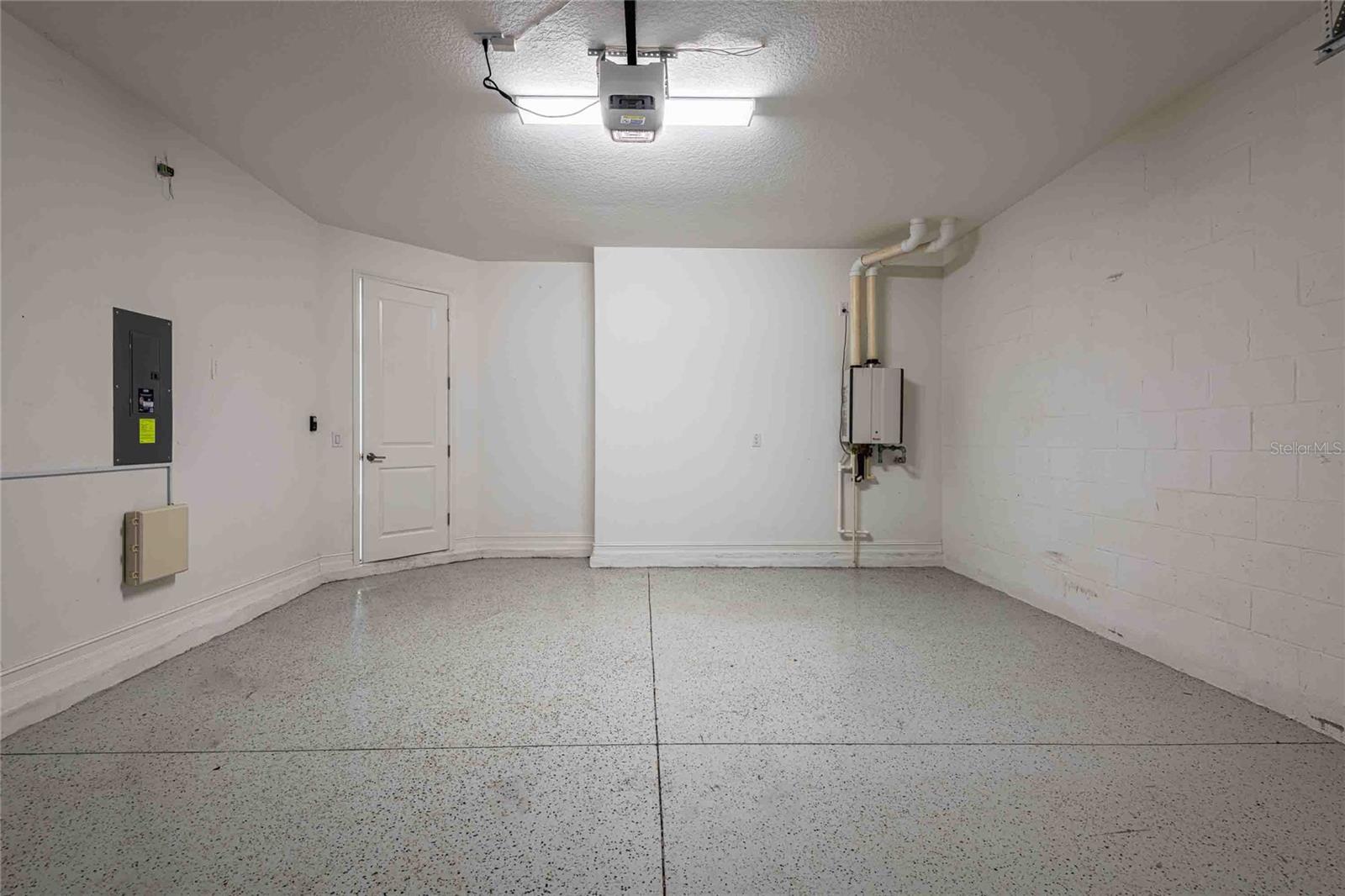 Image 20 of 83 For 4655 Almada Lane