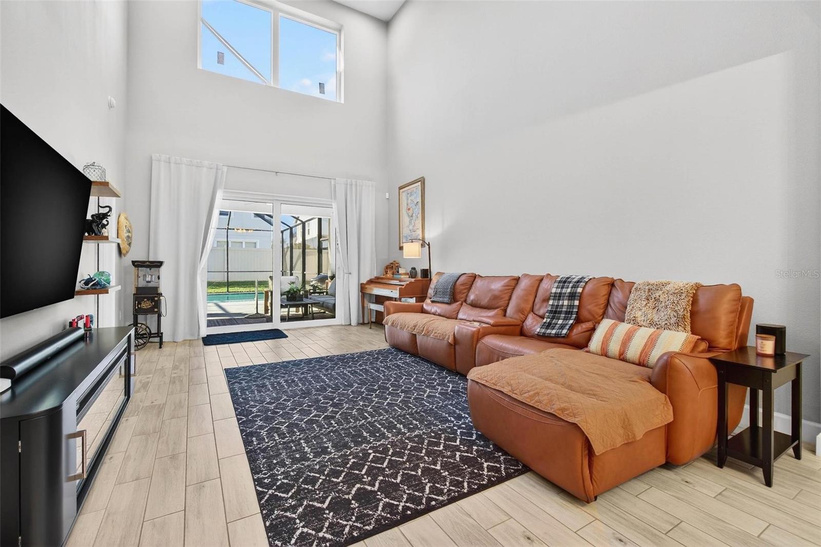 Image 13 of 36 For 13914 Stansil Avenue