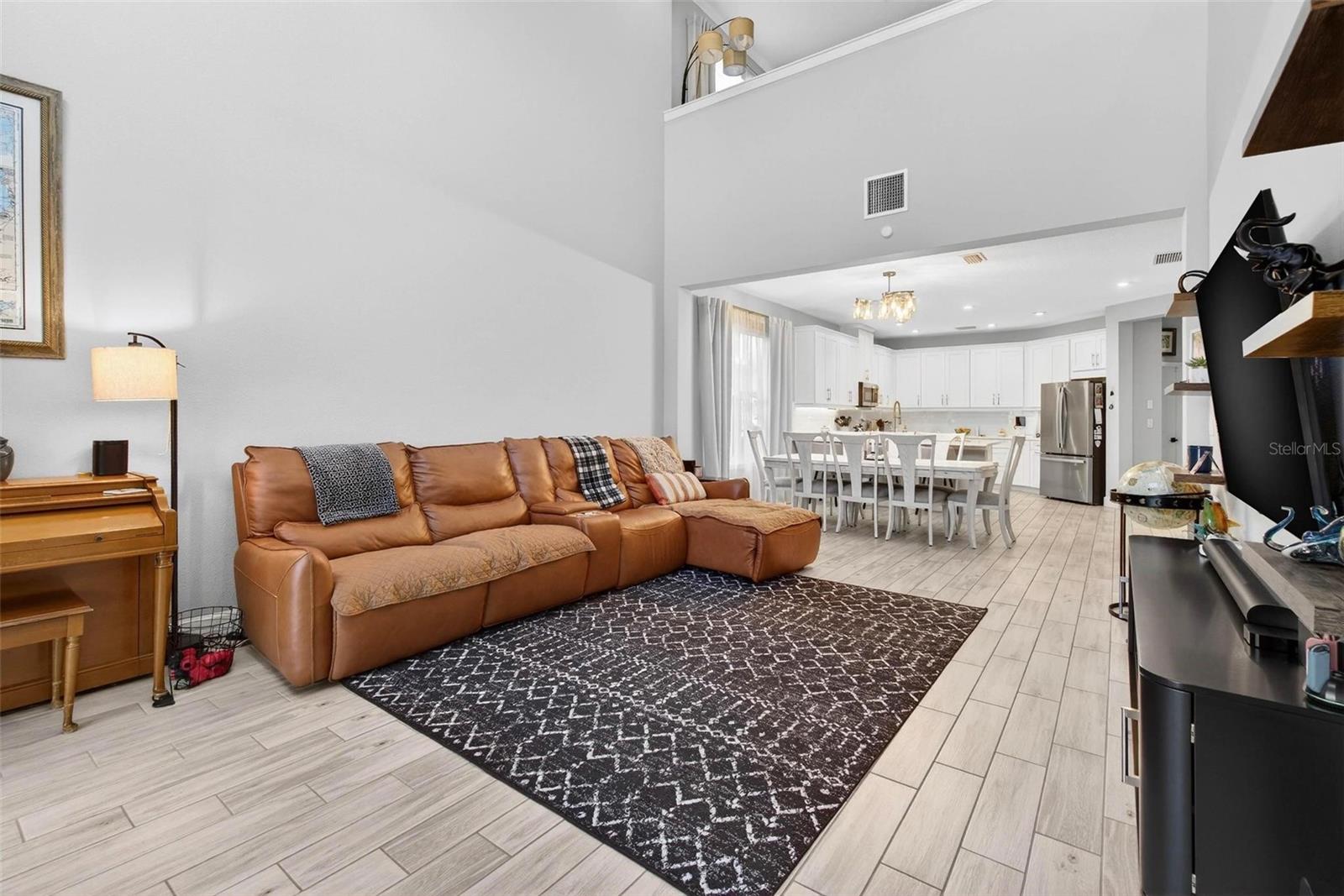 Image 15 of 36 For 13914 Stansil Avenue