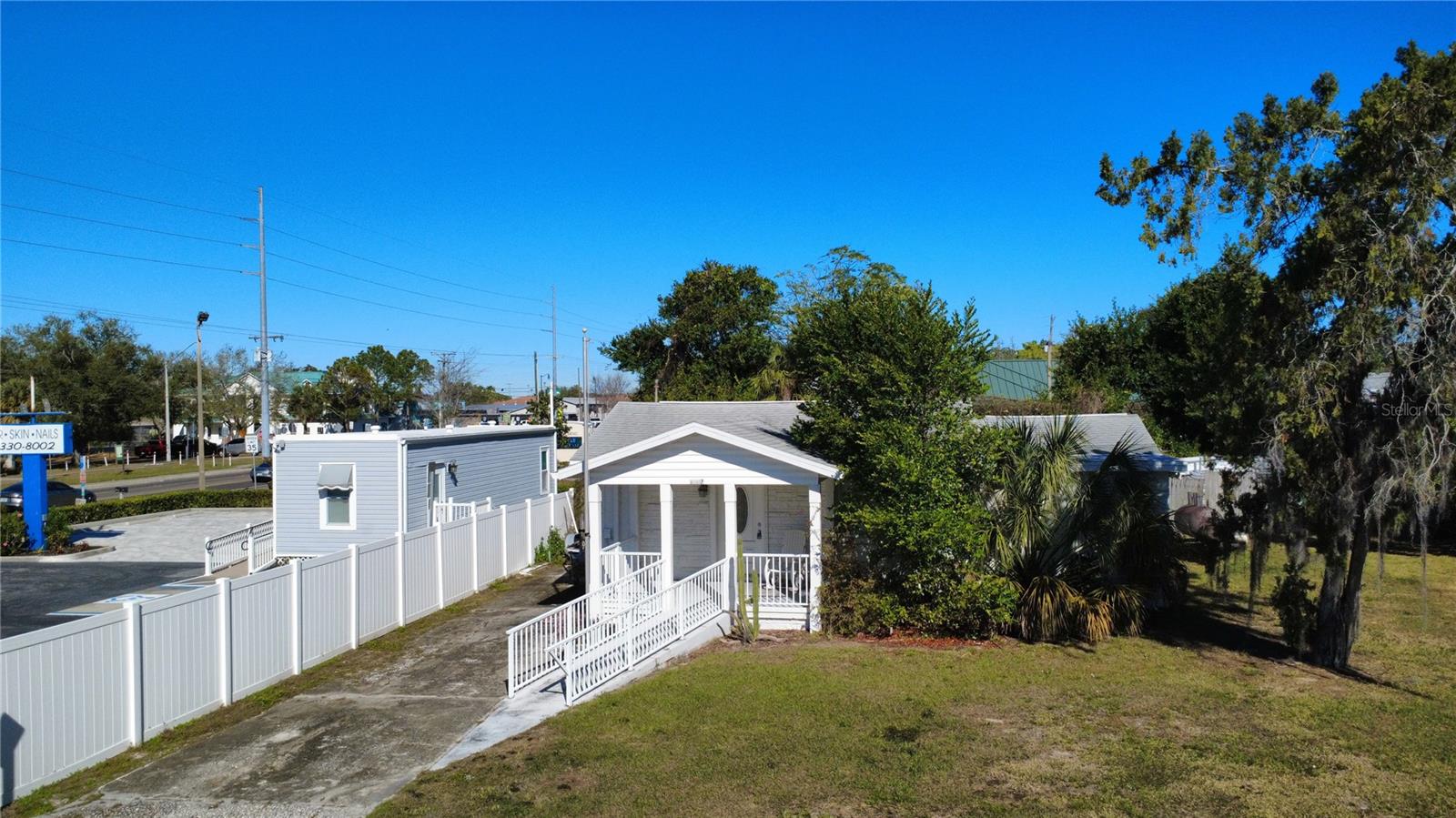 Image 7 of 12 For 1007 Michigan Avenue