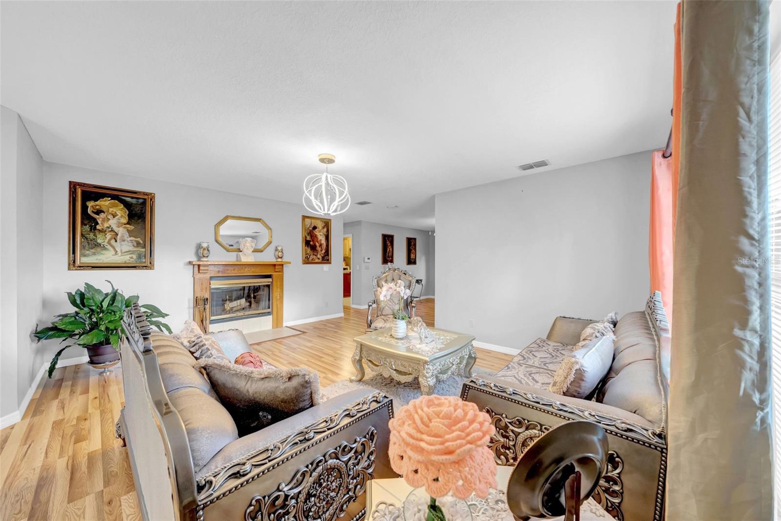 Image 13 of 70 For 10323 Saranac Trail