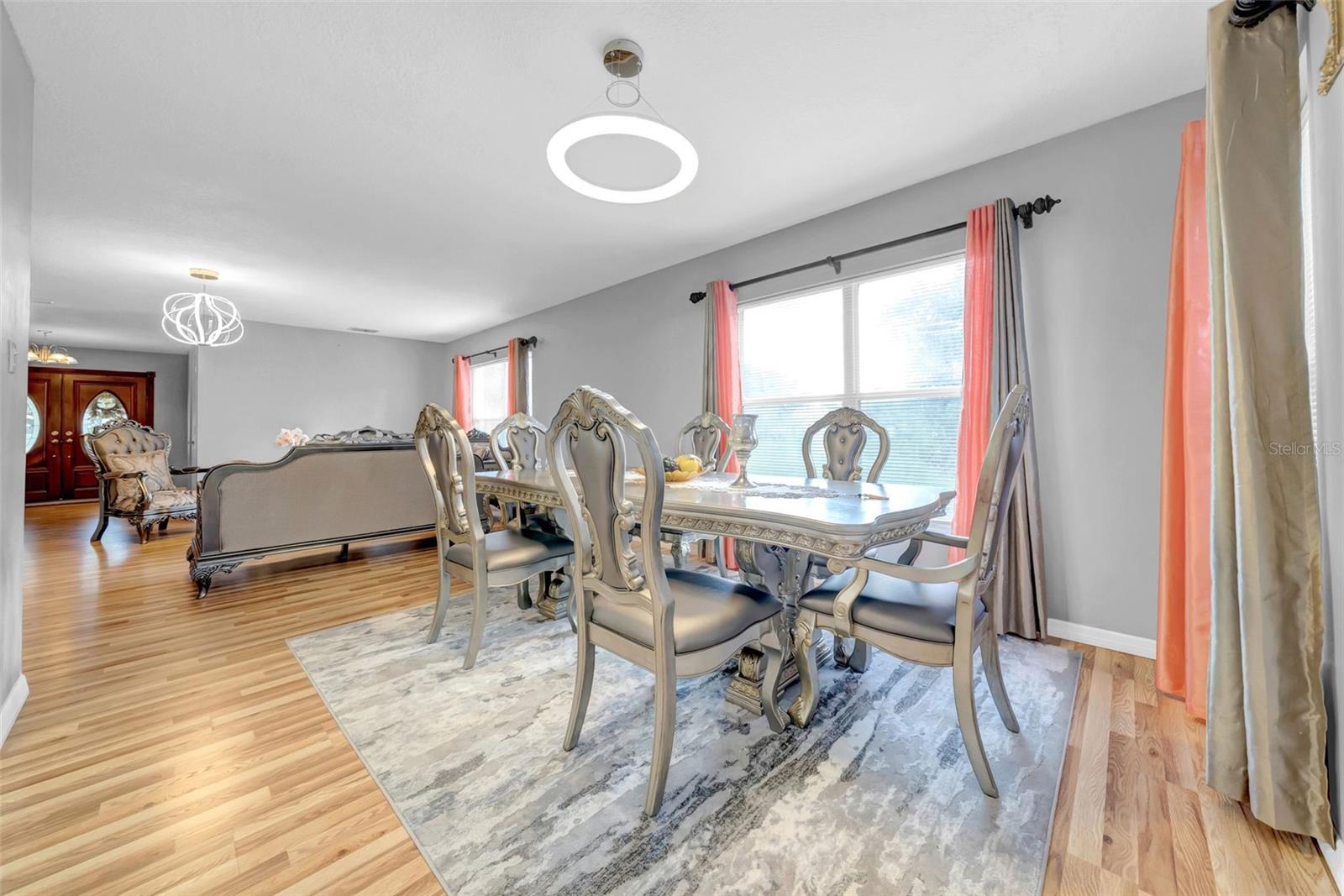 Image 17 of 70 For 10323 Saranac Trail