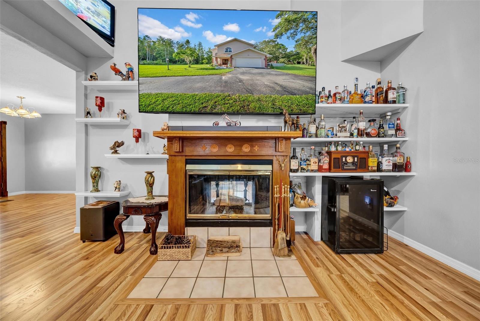 Image 20 of 70 For 10323 Saranac Trail