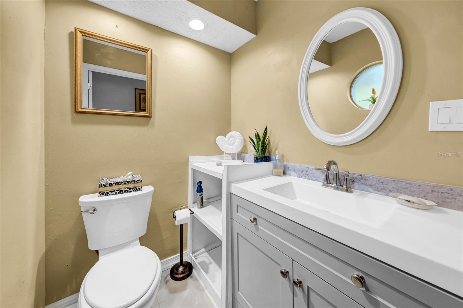 Image 29 of 70 For 10323 Saranac Trail