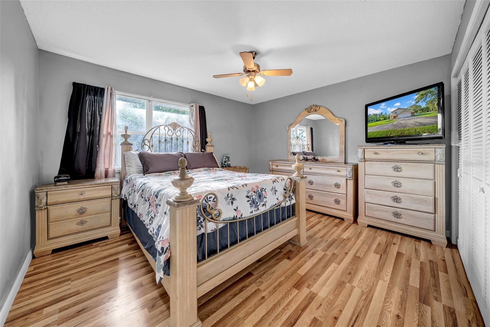 Image 32 of 70 For 10323 Saranac Trail