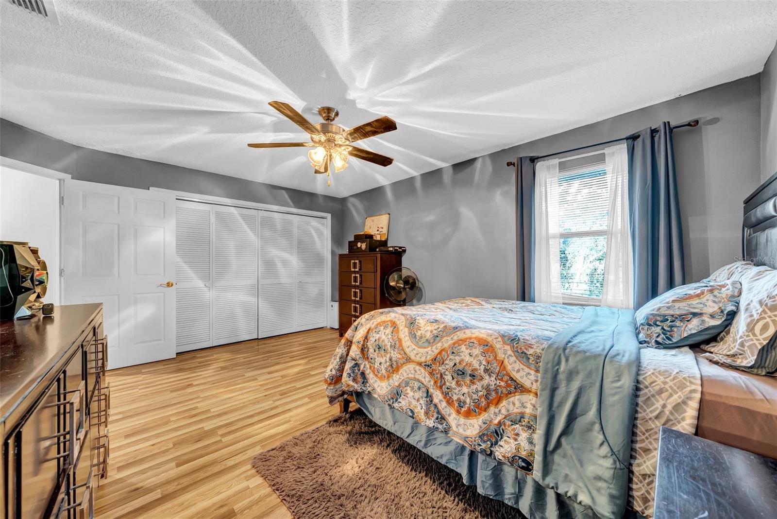 Image 37 of 70 For 10323 Saranac Trail