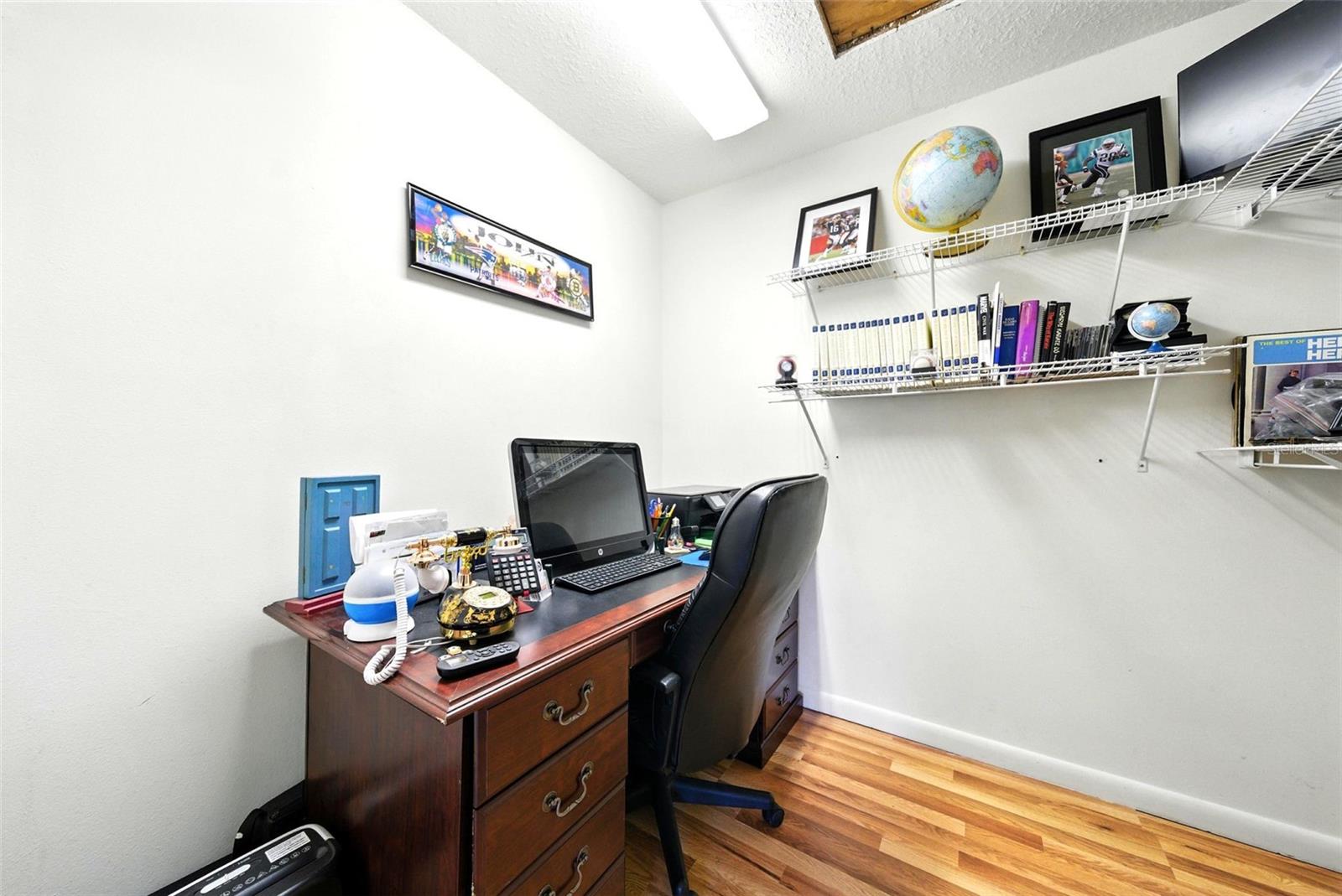 Image 40 of 70 For 10323 Saranac Trail