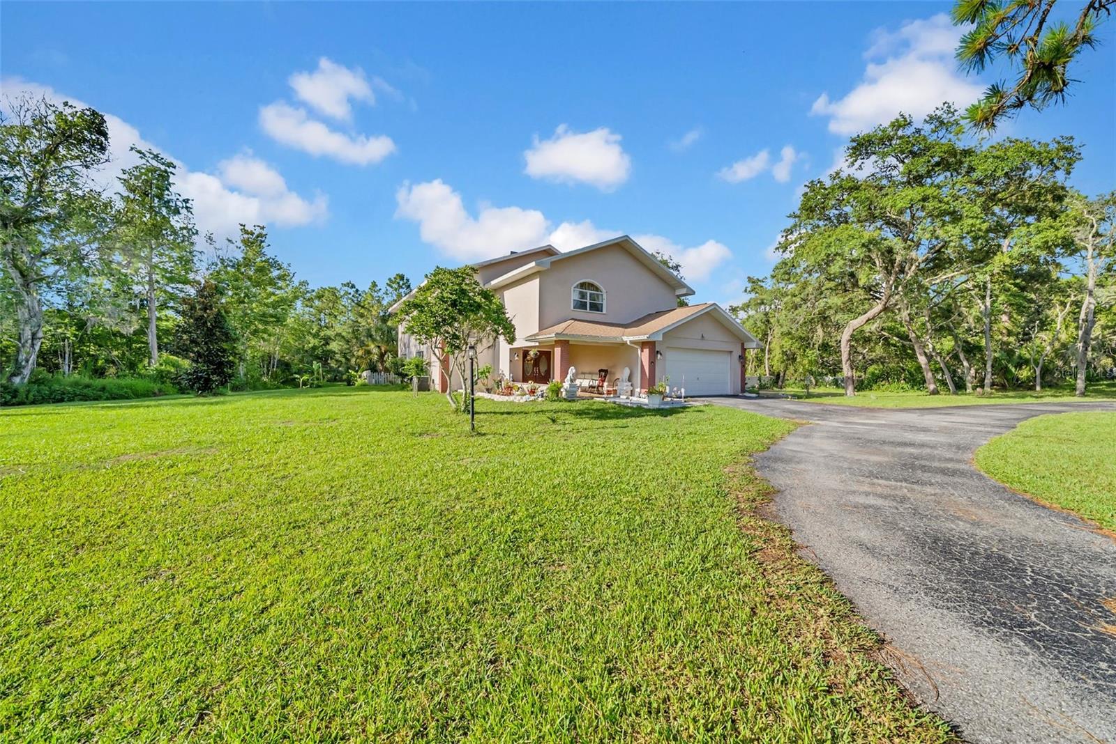 Image 47 of 70 For 10323 Saranac Trail