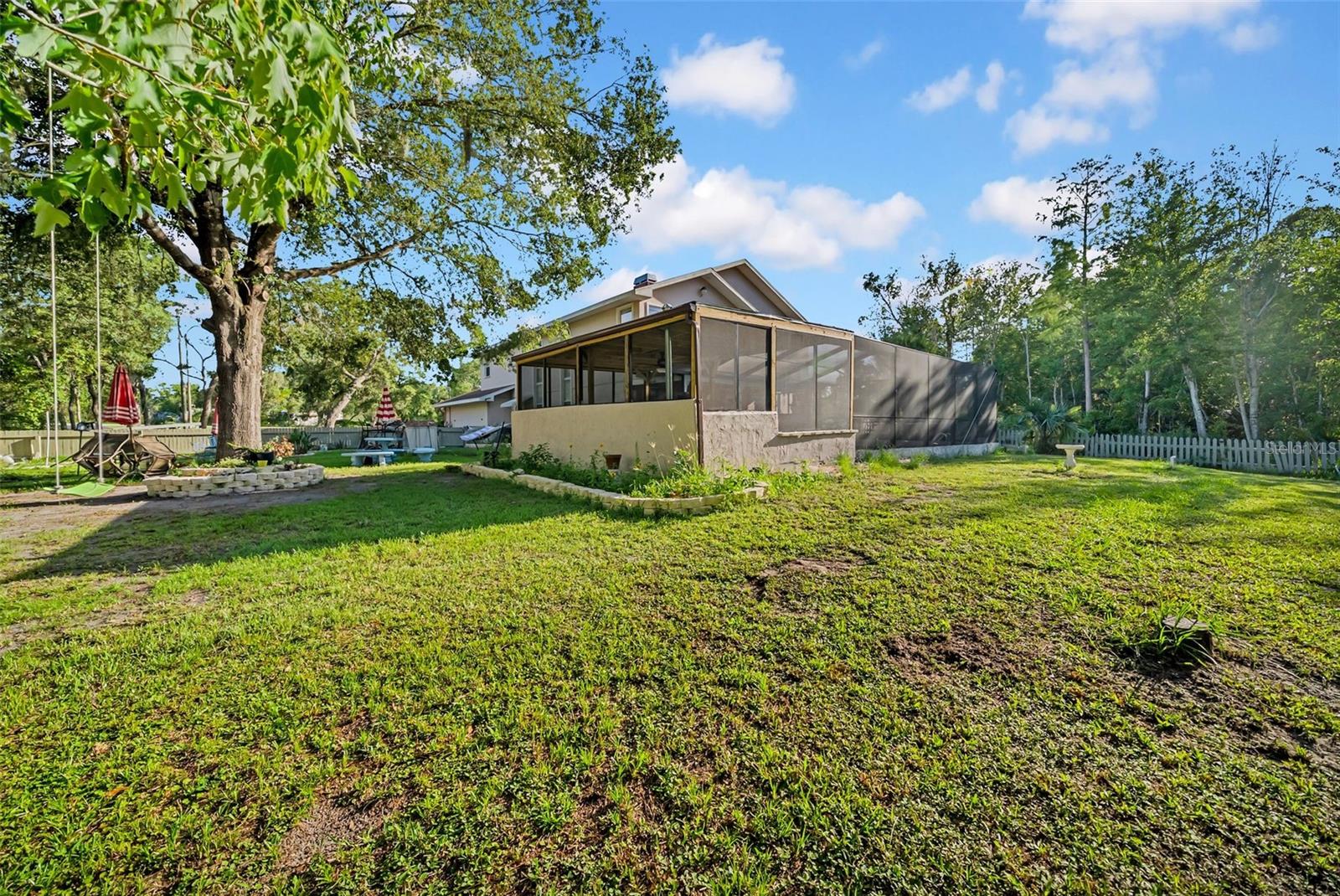 Image 49 of 70 For 10323 Saranac Trail