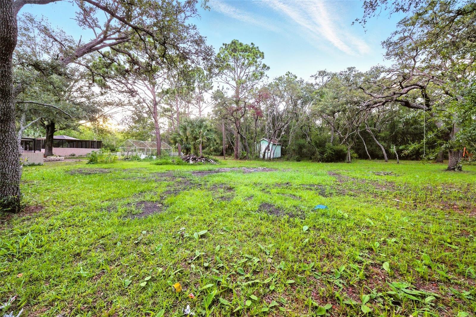 Image 61 of 70 For 10323 Saranac Trail