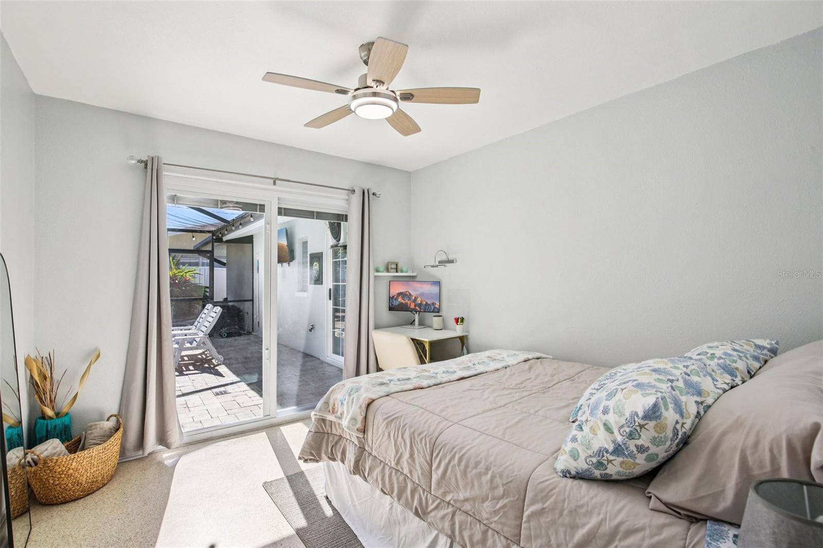 Image 11 of 40 For 3966 High Bluff Drive