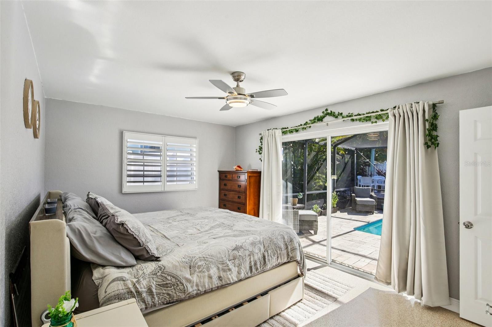 Image 19 of 40 For 3966 High Bluff Drive