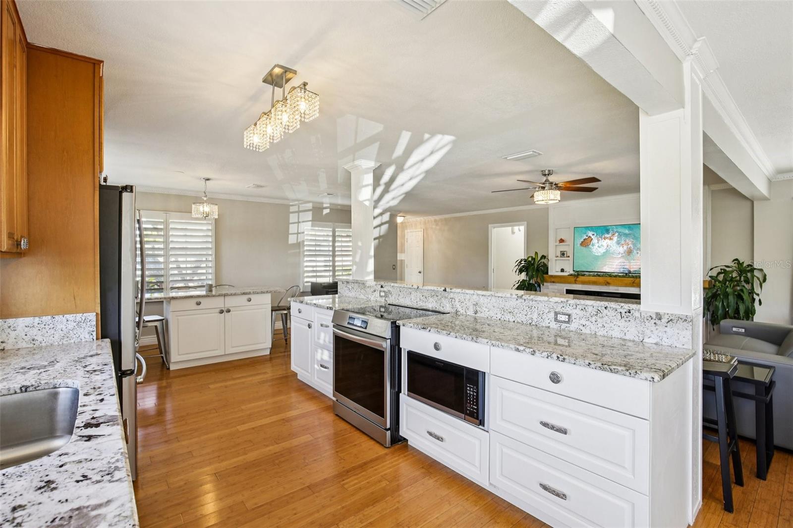 Image 28 of 40 For 3966 High Bluff Drive