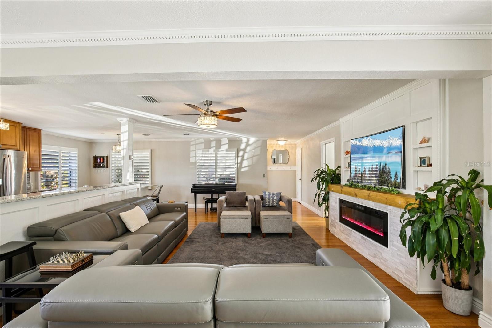 Image 8 of 40 For 3966 High Bluff Drive