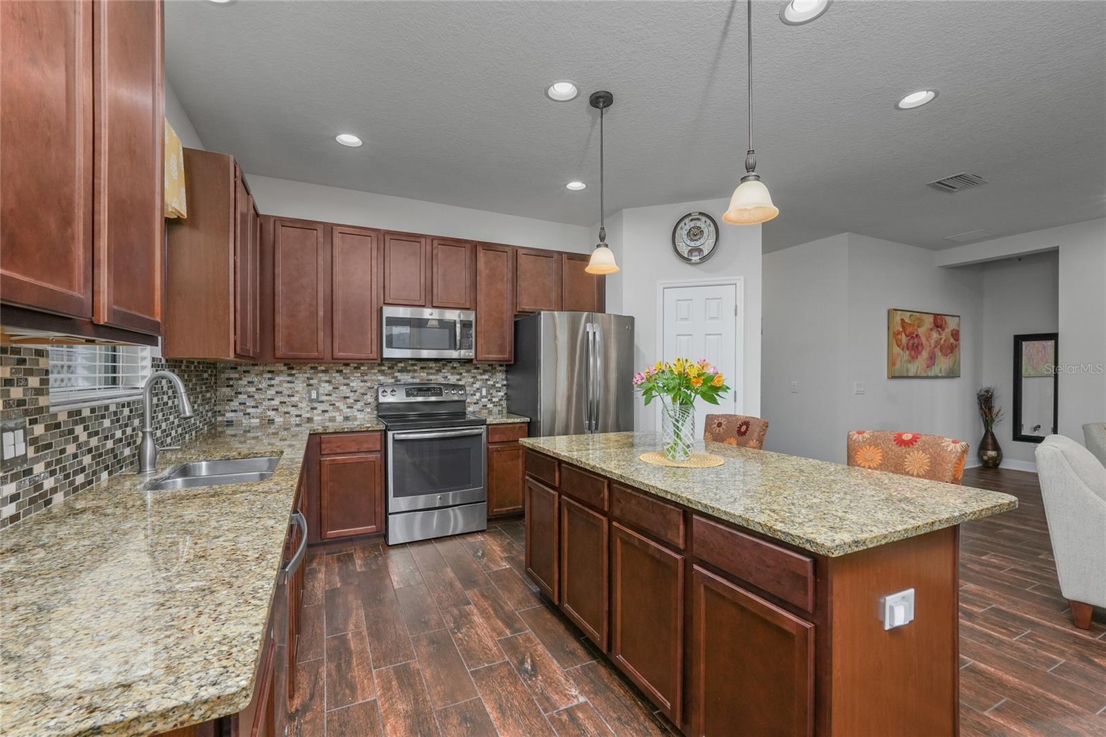 Image 10 of 38 For 8010 Whitetail Deer Way