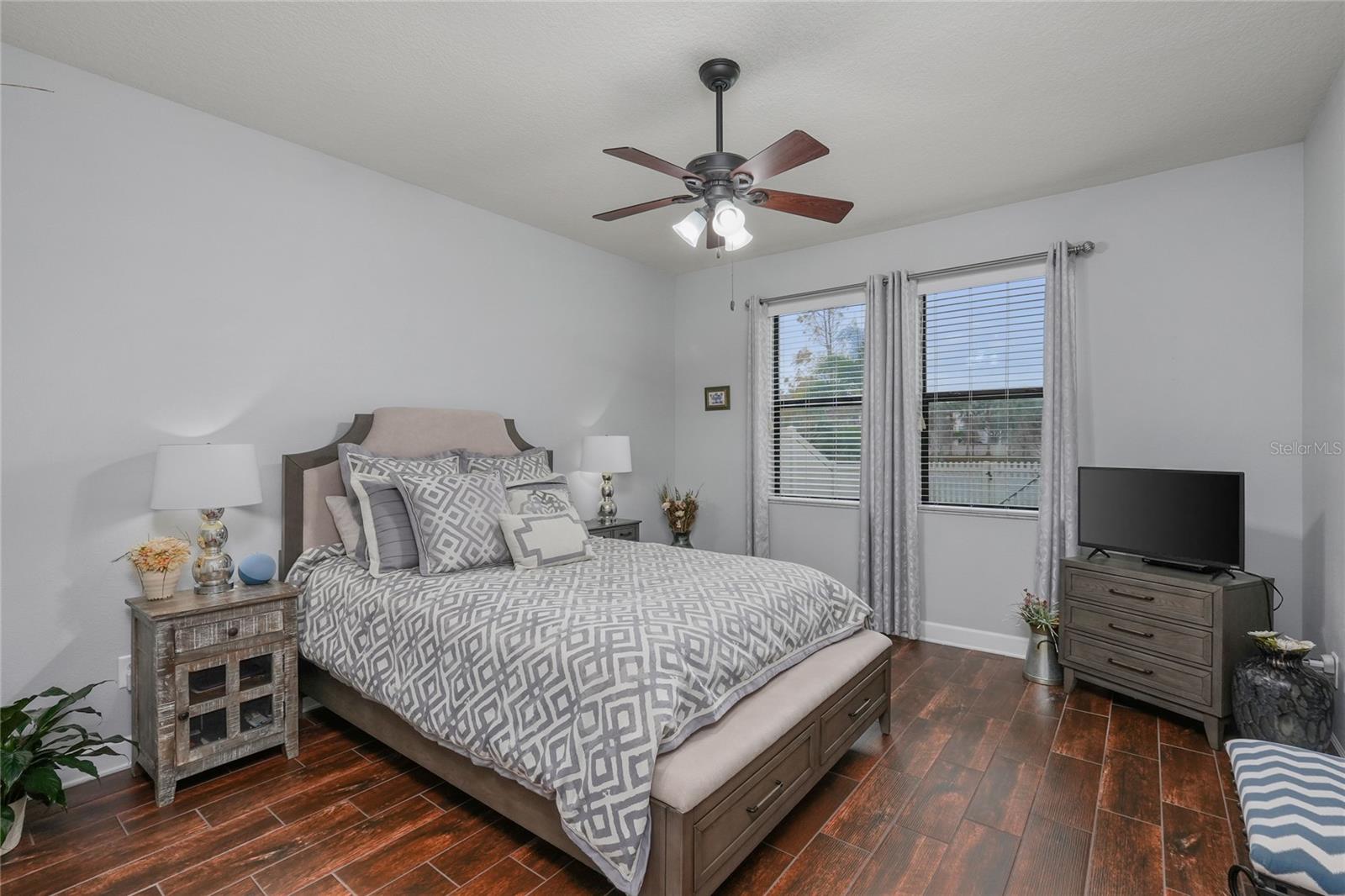 Image 18 of 38 For 8010 Whitetail Deer Way