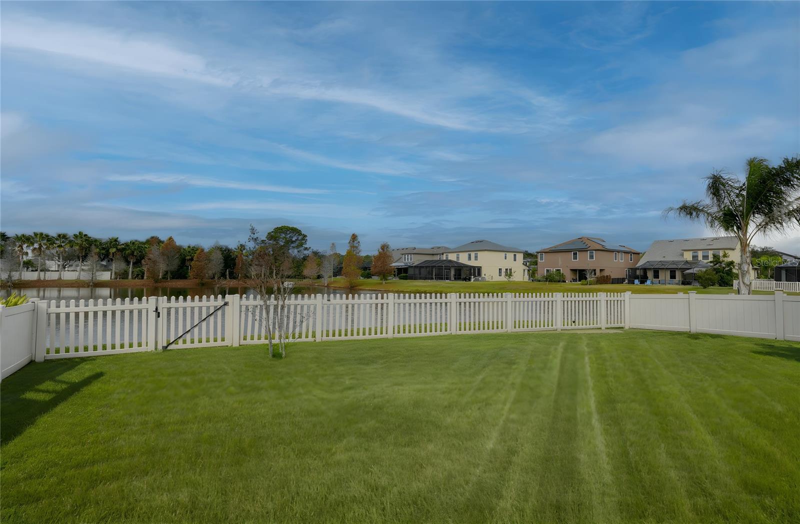 Image 3 of 38 For 8010 Whitetail Deer Way