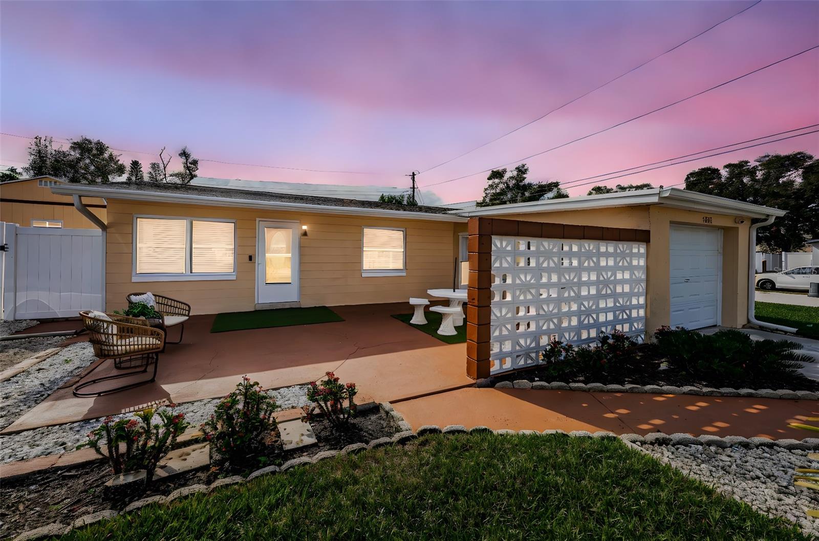 Details for 5880 81st Avenue N, PINELLAS PARK, FL 33781