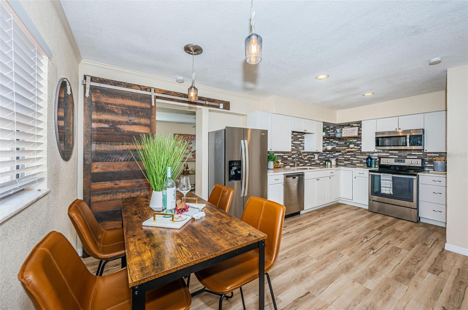 Image 11 of 39 For 5880 81st Avenue N