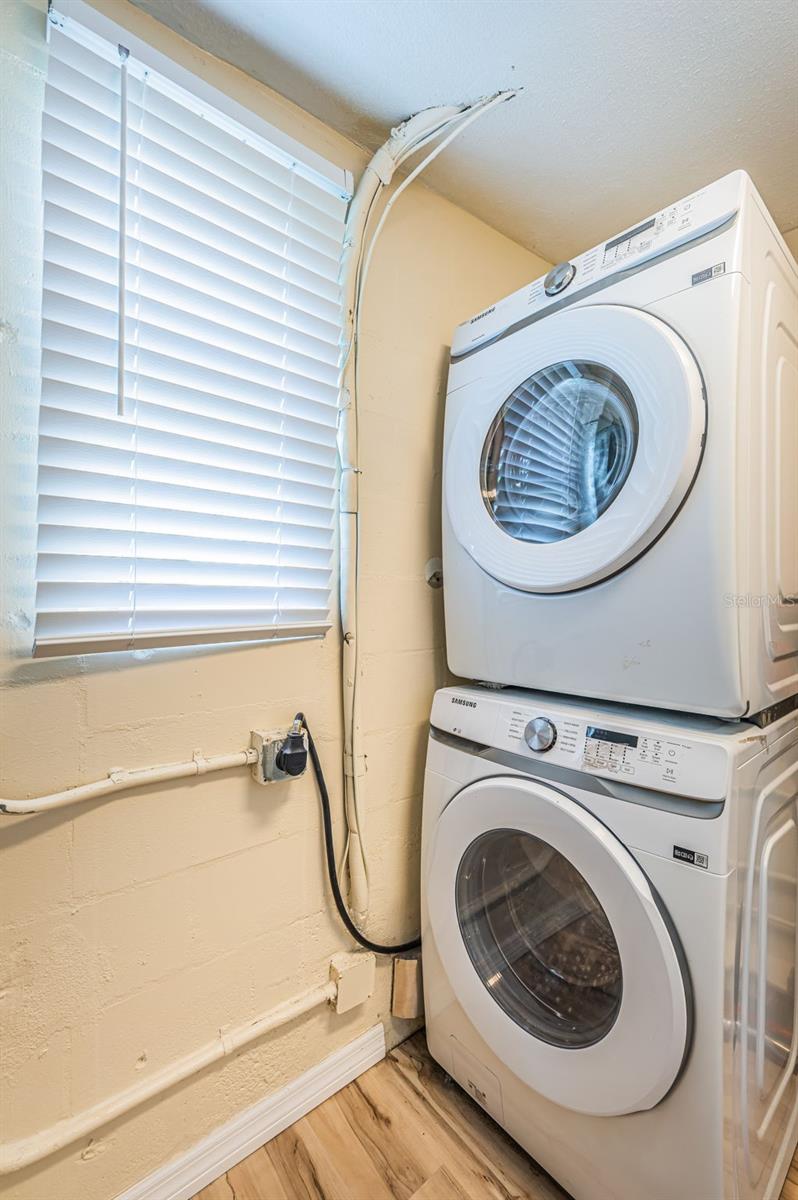 Image 32 of 39 For 5880 81st Avenue N