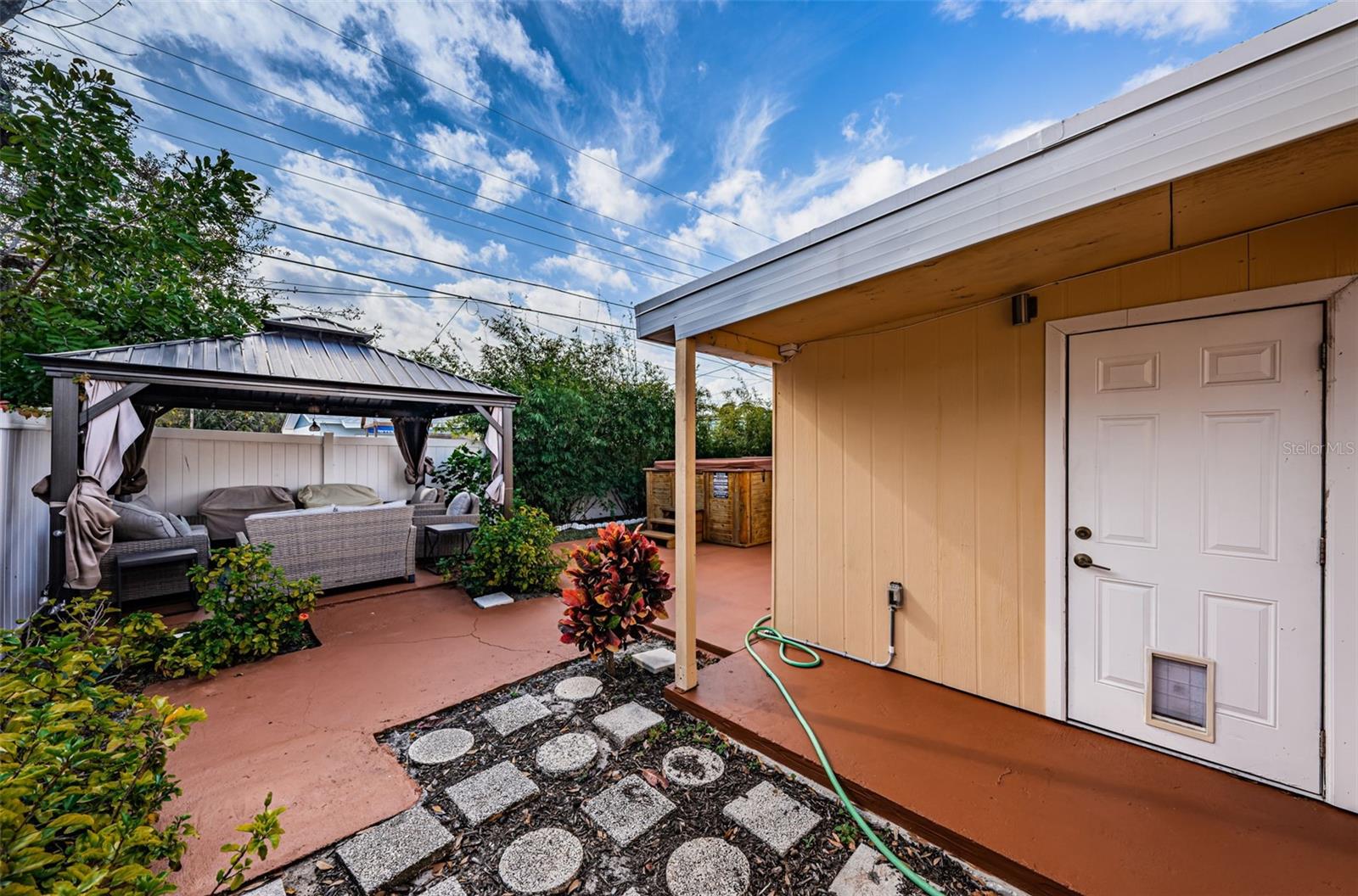 Image 33 of 39 For 5880 81st Avenue N