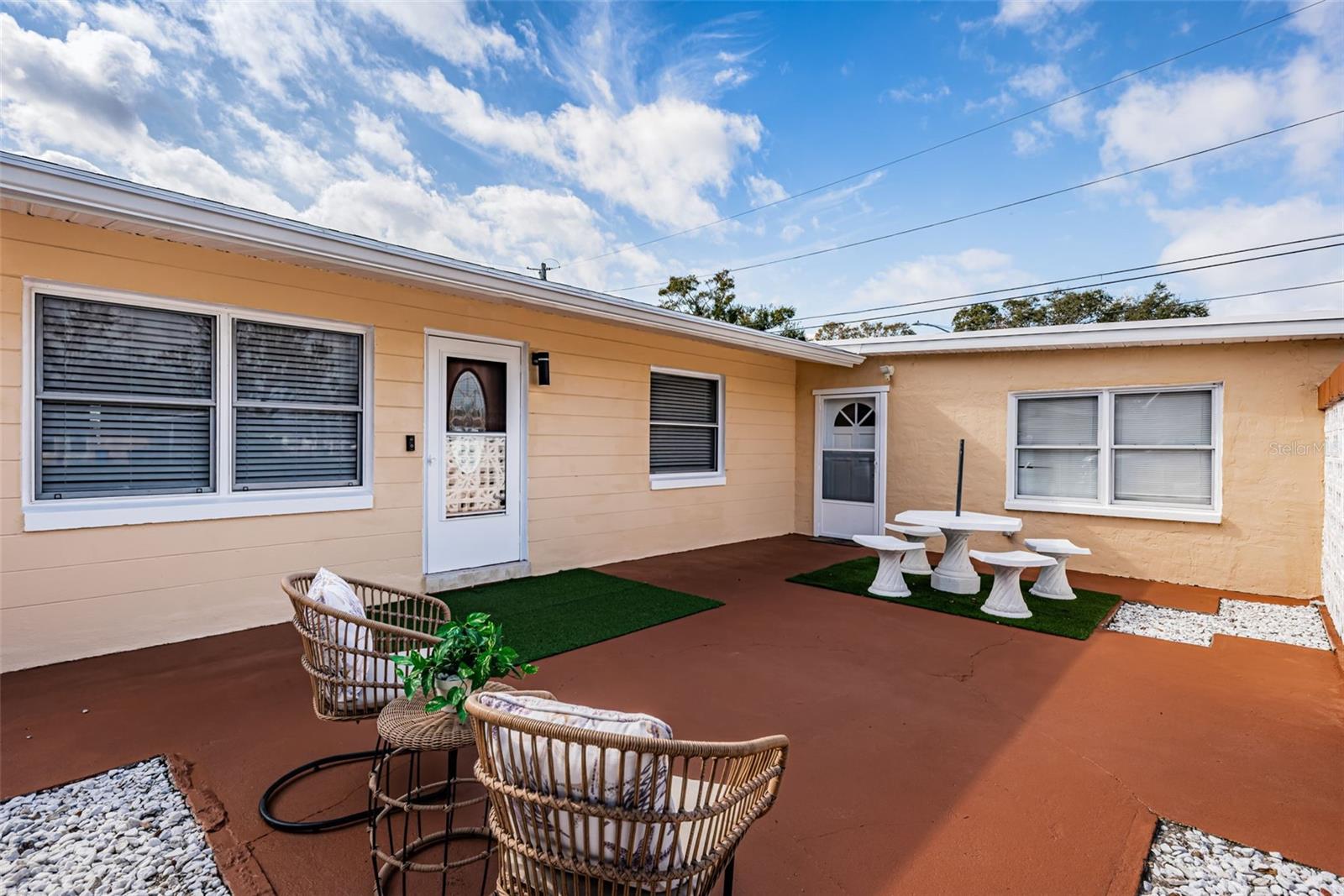 Image 5 of 39 For 5880 81st Avenue N