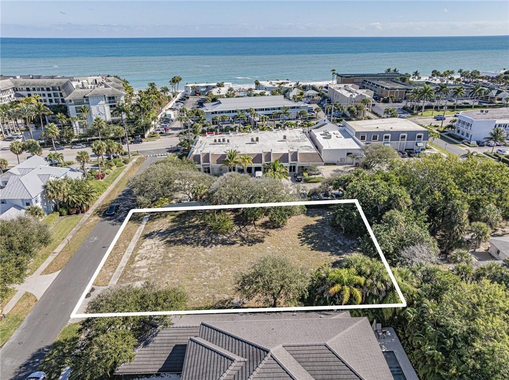 Image 11 of 23 For 846 Banyan Road