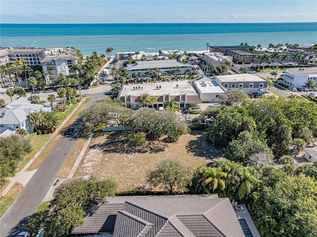 Image 12 of 23 For 846 Banyan Road