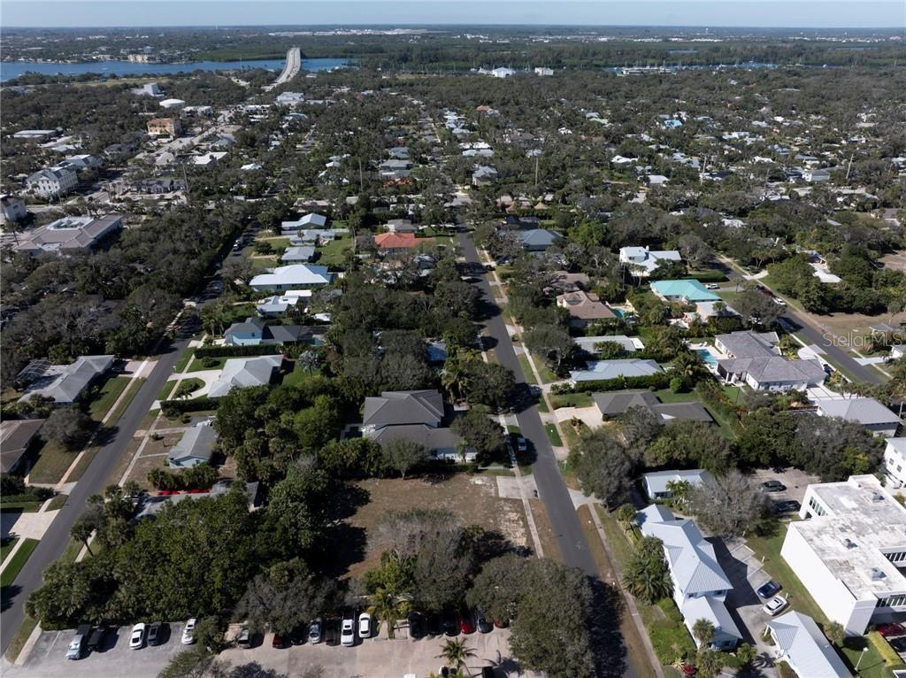 Image 19 of 23 For 846 Banyan Road