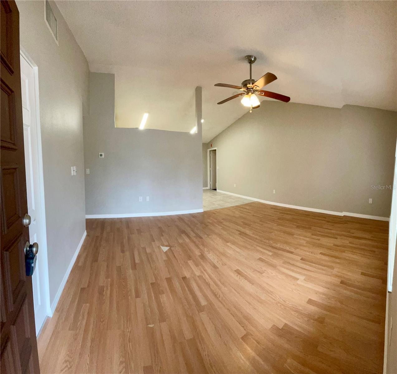 Image 4 of 23 For 7986 Avenal Loop