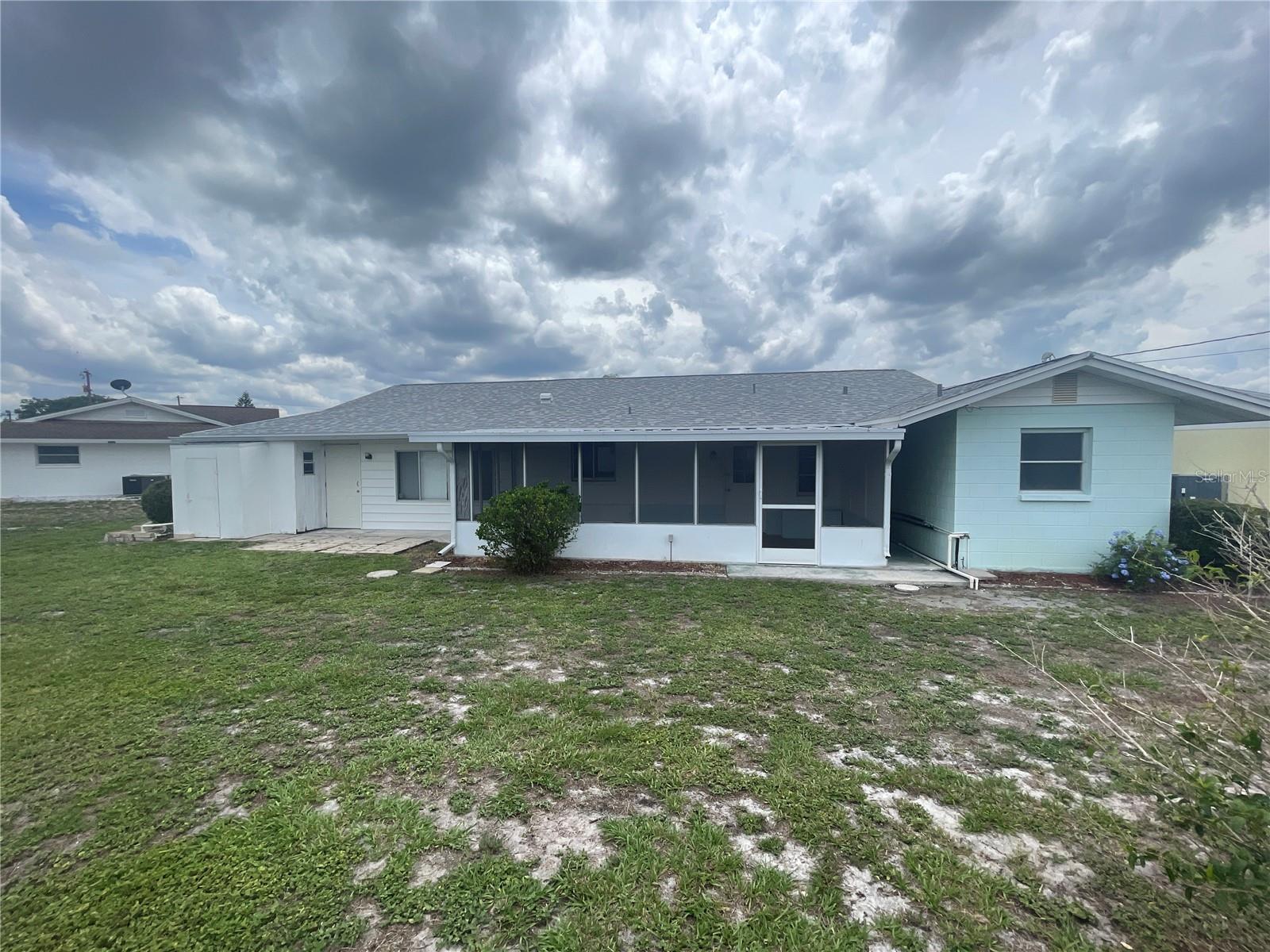 Image 23 of 25 For 701 Cypress Place