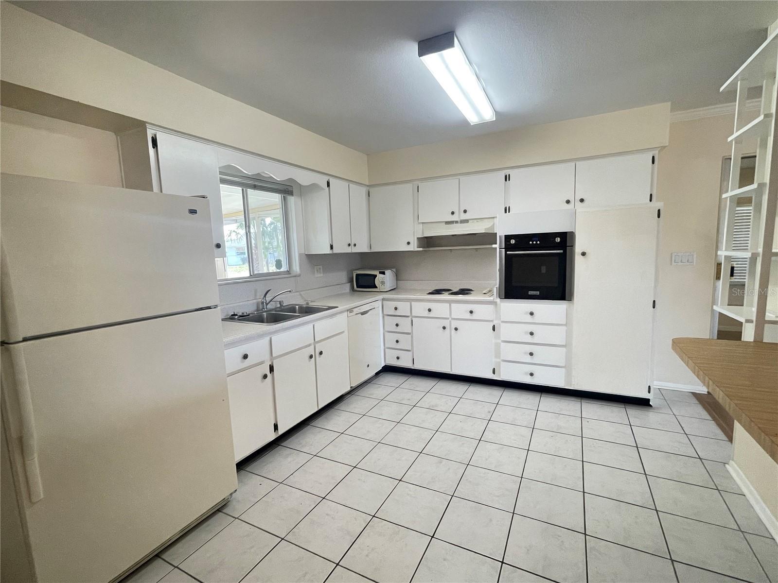 Image 9 of 25 For 701 Cypress Place