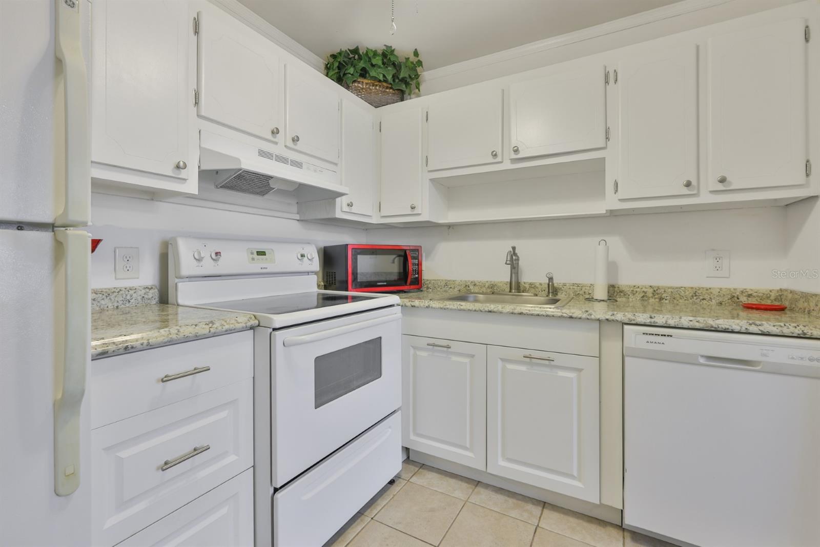 Image 13 of 54 For 1901 Andover Way 38