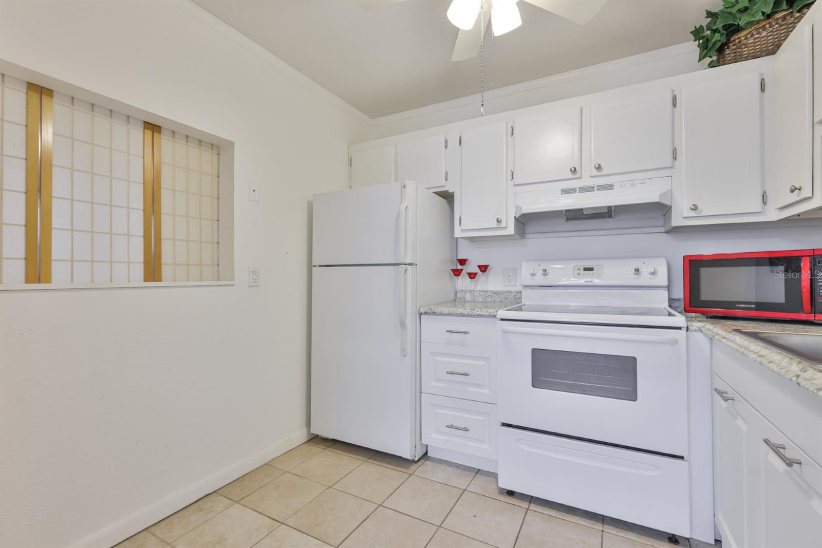 Image 14 of 54 For 1901 Andover Way 38