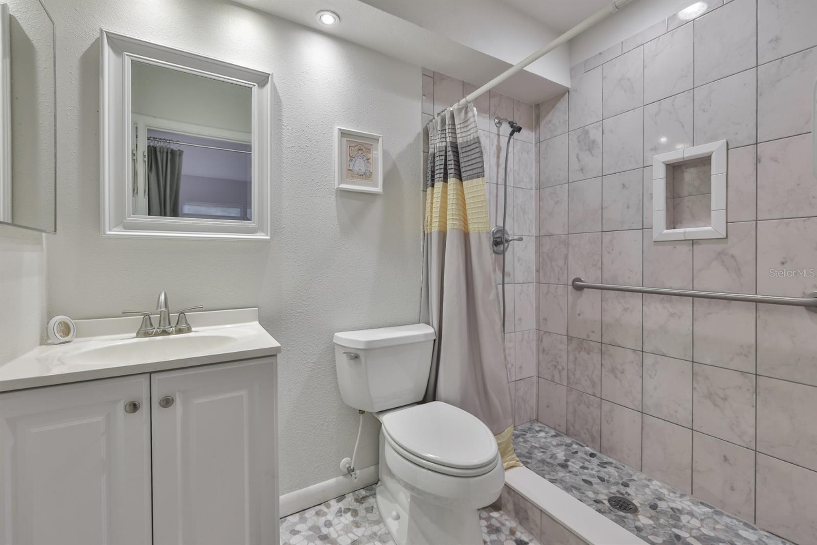 Image 22 of 54 For 1901 Andover Way 38