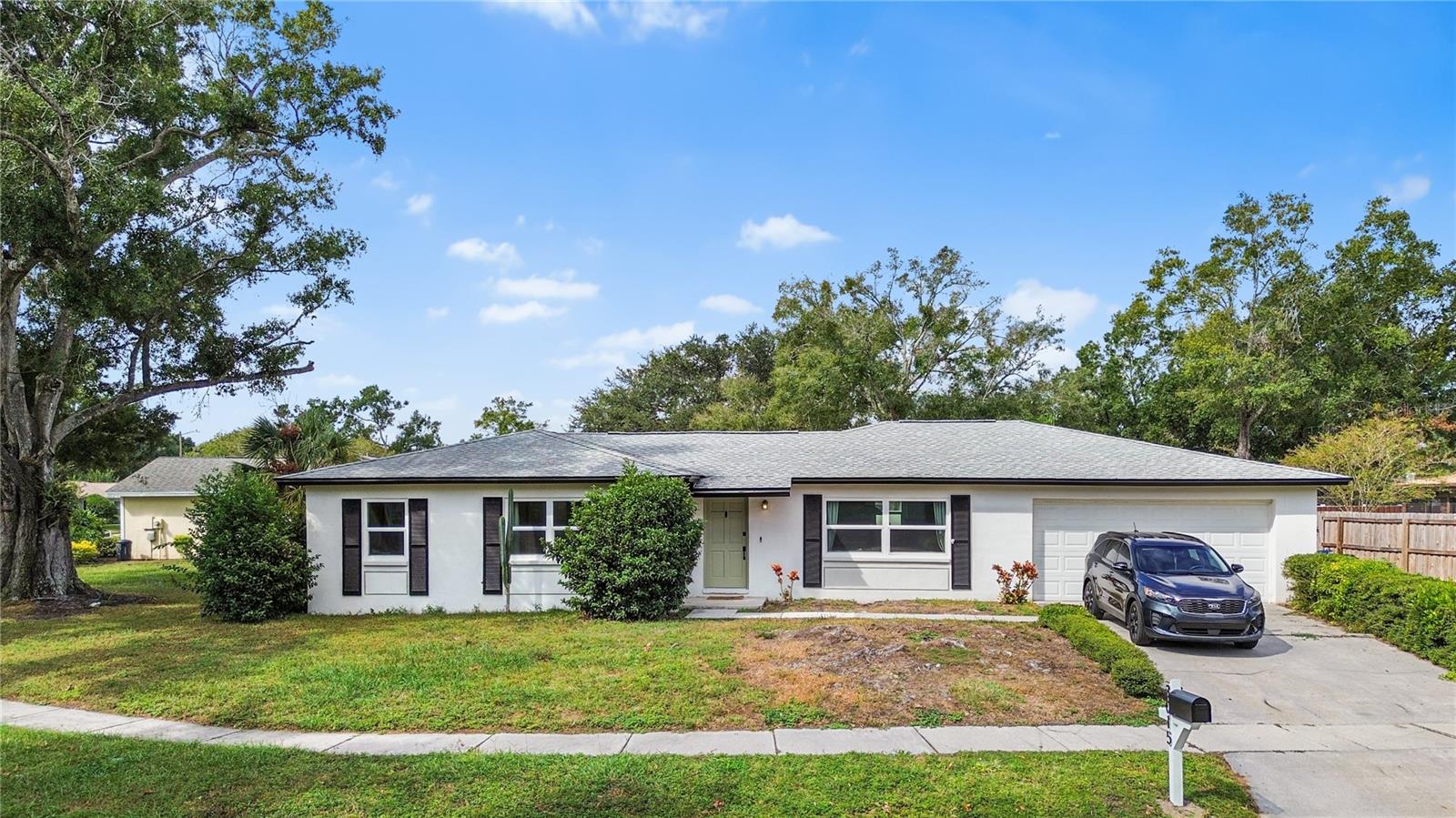 Details for 3015 Saint Charles Dr Drive, TAMPA, FL 33618