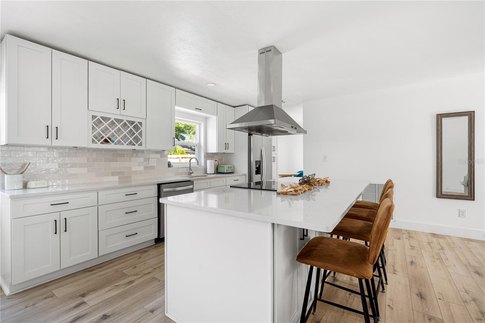 Image 10 of 37 For 3015 Saint Charles Dr Drive