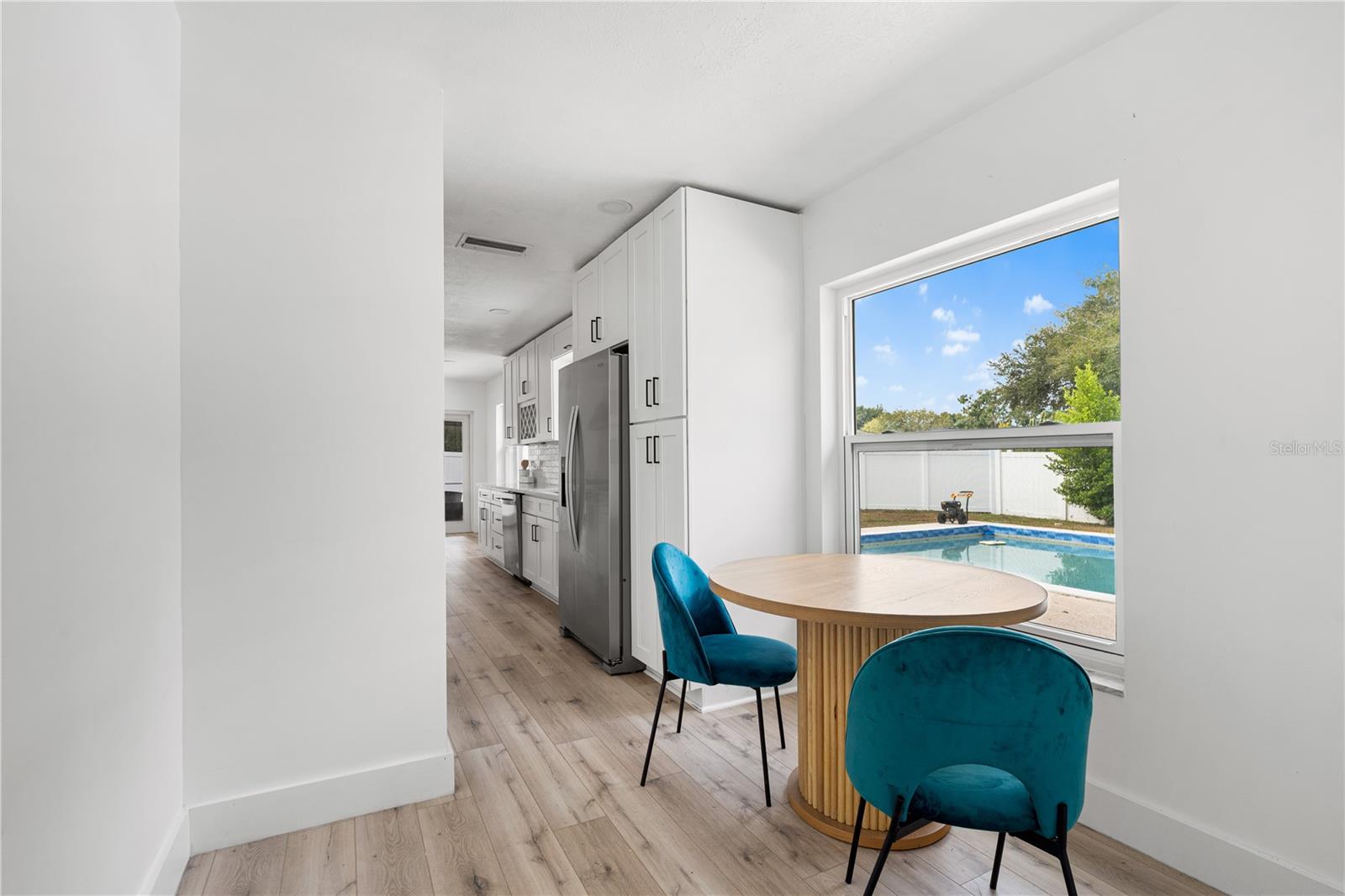 Image 15 of 37 For 3015 Saint Charles Dr Drive