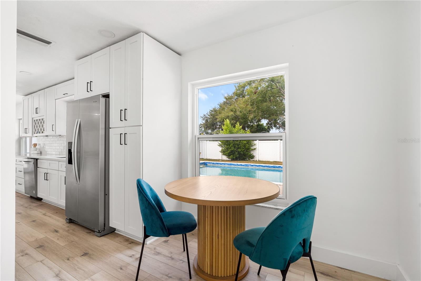 Image 16 of 37 For 3015 Saint Charles Dr Drive