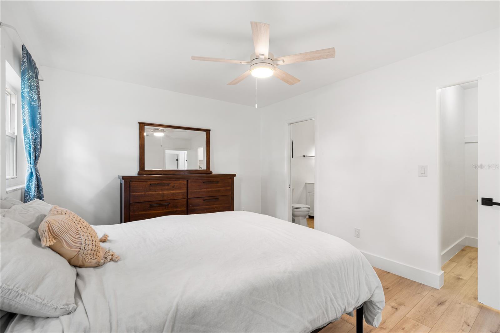 Image 25 of 37 For 3015 Saint Charles Dr Drive