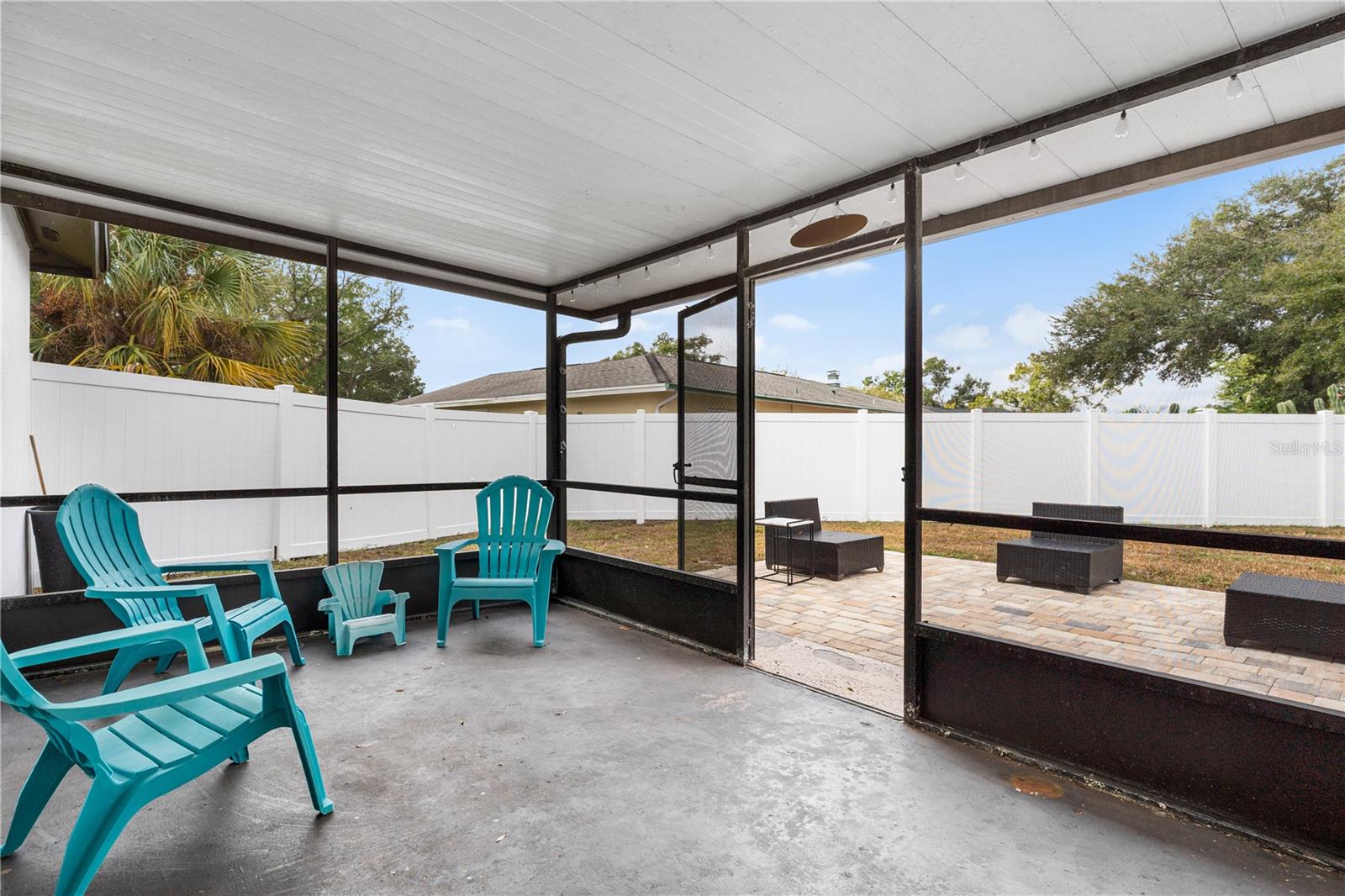 Image 28 of 37 For 3015 Saint Charles Dr Drive