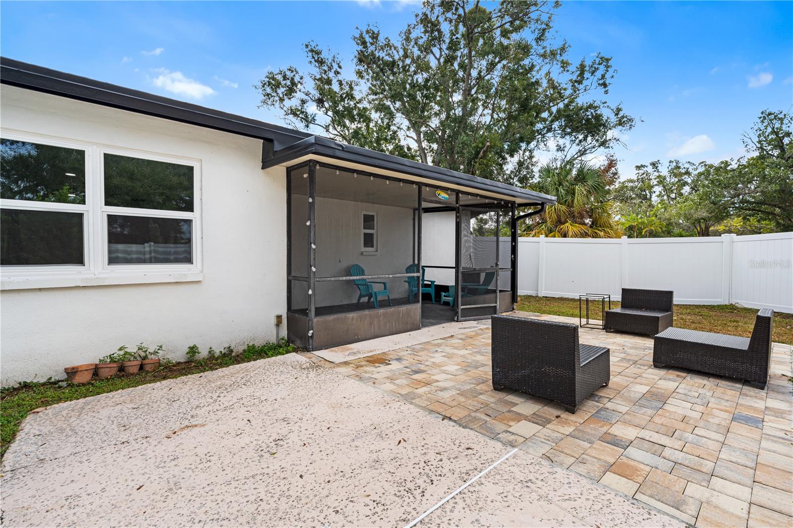 Image 30 of 37 For 3015 Saint Charles Dr Drive